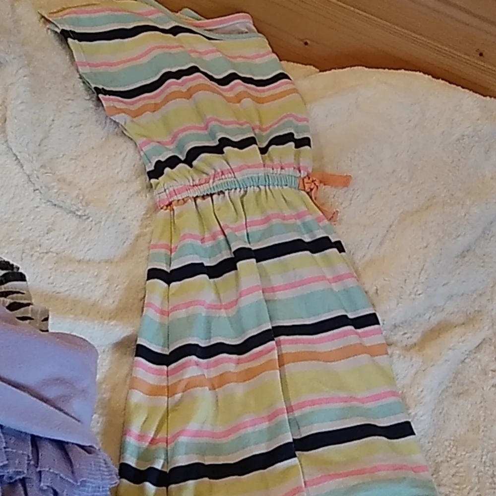 Girls 5T bundle Summer Dress skort skirts tee shirt with leggings pre-owned